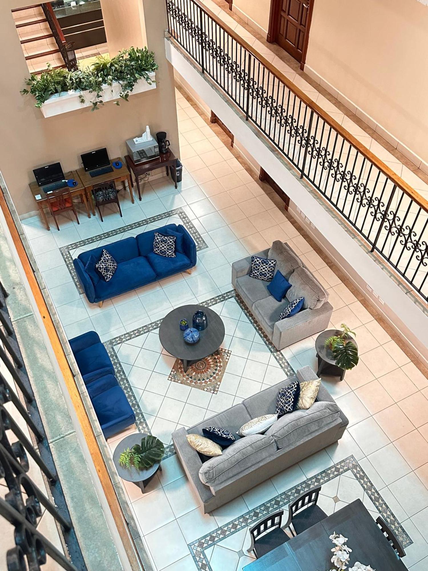 Hotel Andros Colon Exterior photo
